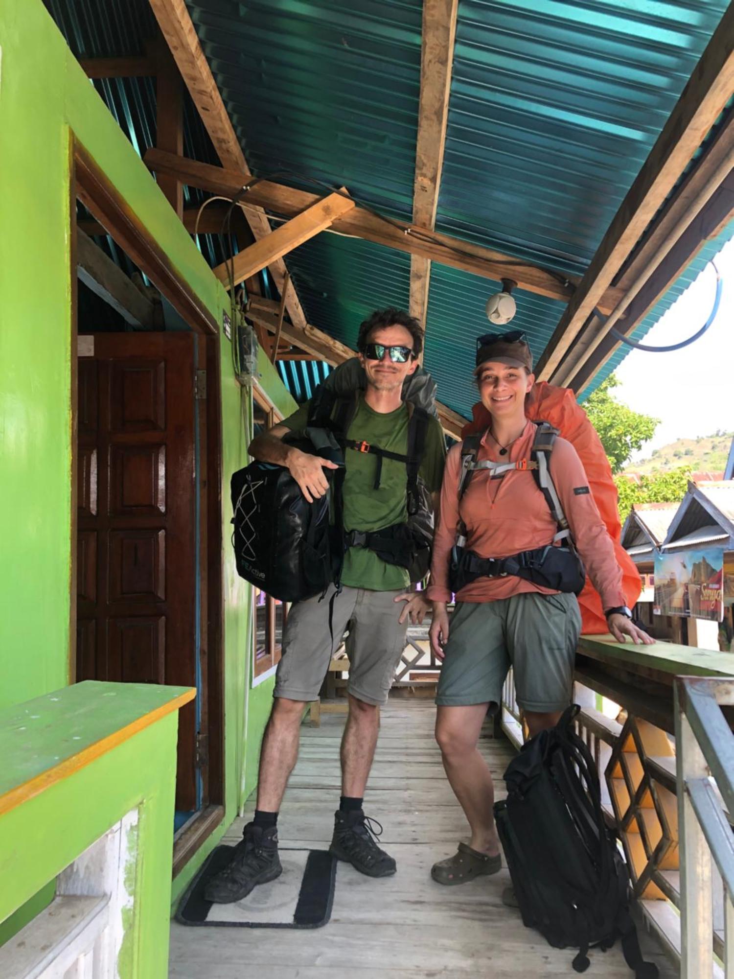 Dua Putri Komodo Homestay Kültér fotó