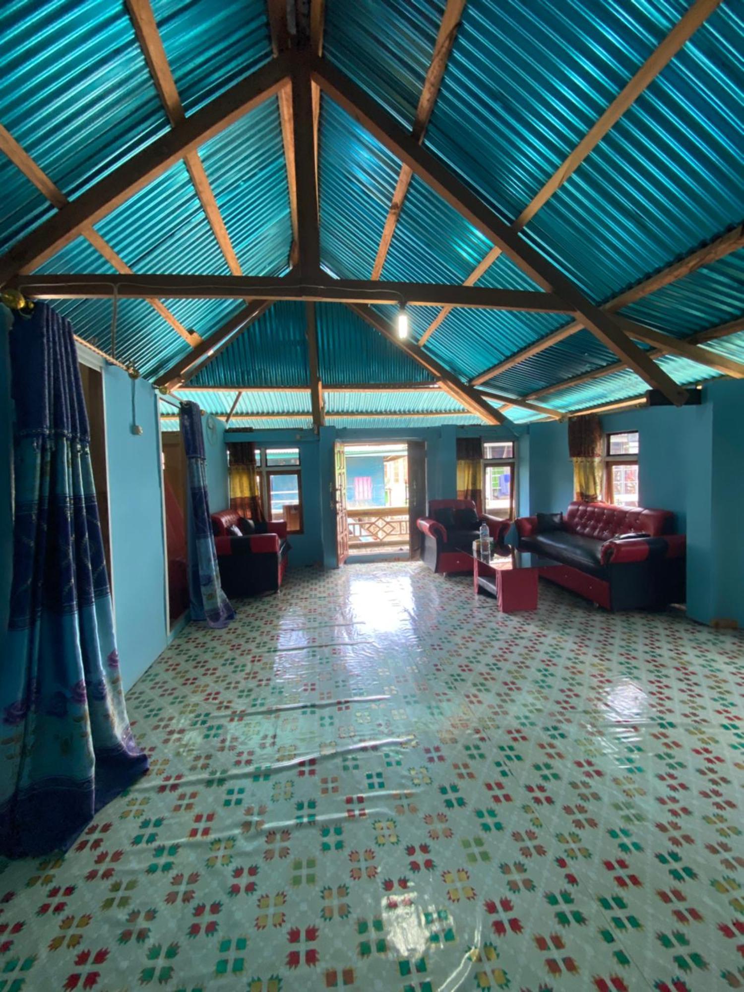 Dua Putri Komodo Homestay Kültér fotó